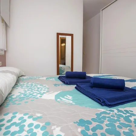 Dianium-2 By Interhome Appartement